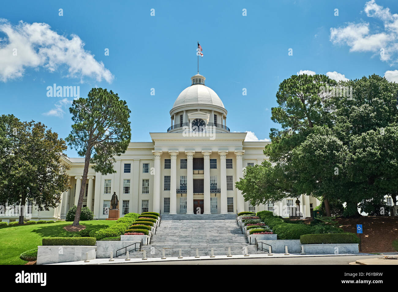 Die Alabama State Capitol Building in Montgomery Alabama ist der Sitz von Alabama Landesregierung in Alabama, USA. Stockfoto
