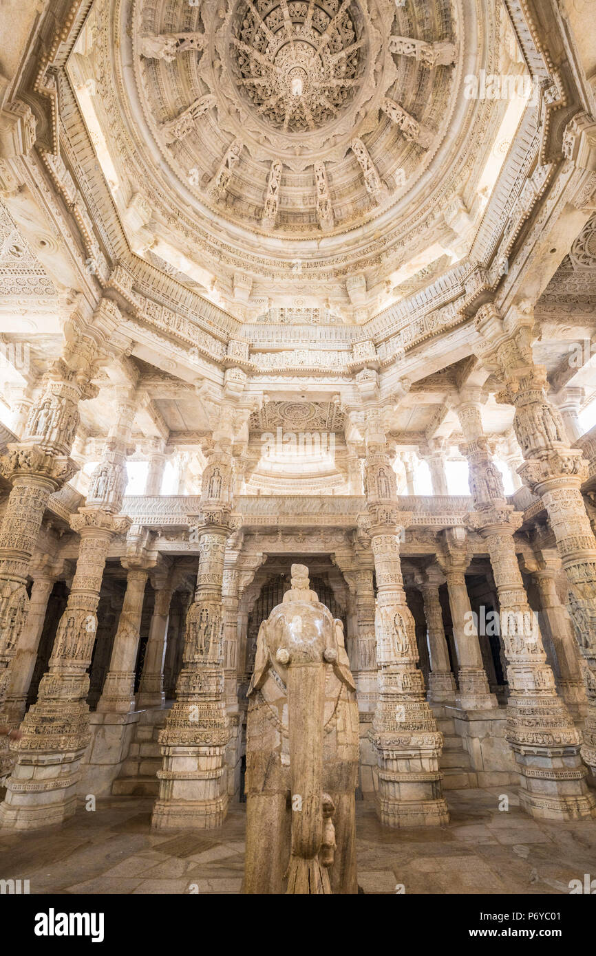 Jain-Tempel in Ranakpur, Rajasthan, Indien Stockfoto