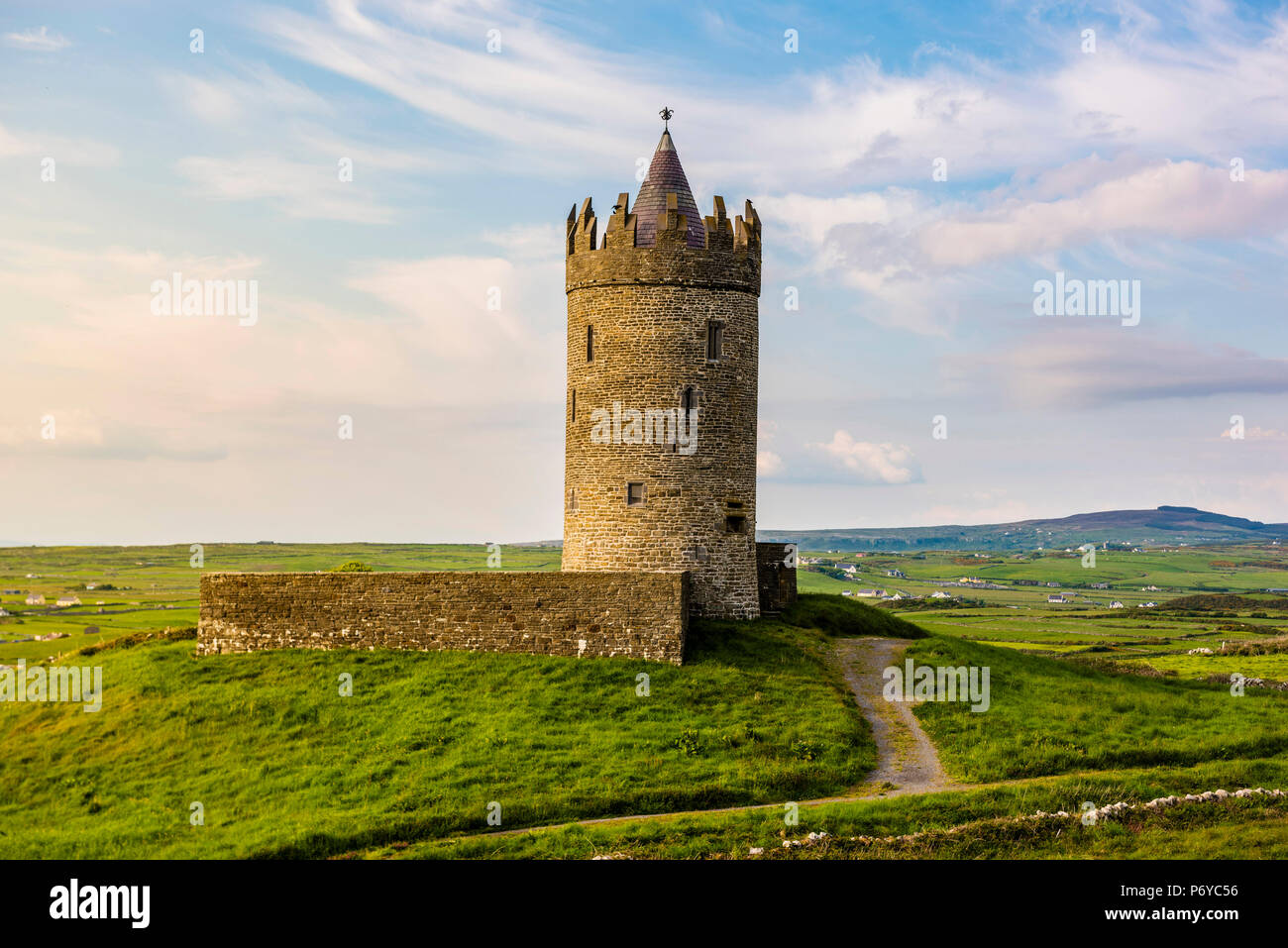 Schloss von Doolin, County Clare, Provinz Munster, Irland, Europa. Stockfoto