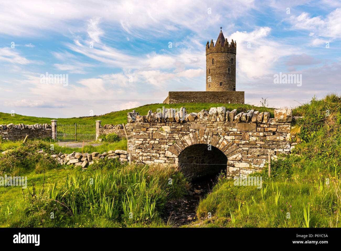 Schloss von Doolin, County Clare, Provinz Munster, Irland, Europa. Stockfoto