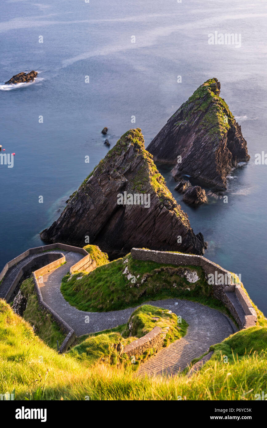 In Dunquin Pier (DÃºn Chaoin), der Halbinsel Dingle in der Grafschaft Kerry, Provinz Munster, Irland, Europa. Stockfoto