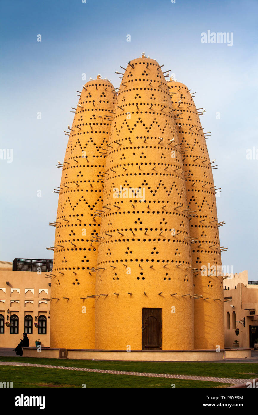 Katar, Doha, Katara Cultural Village, Taubenturm Stockfoto