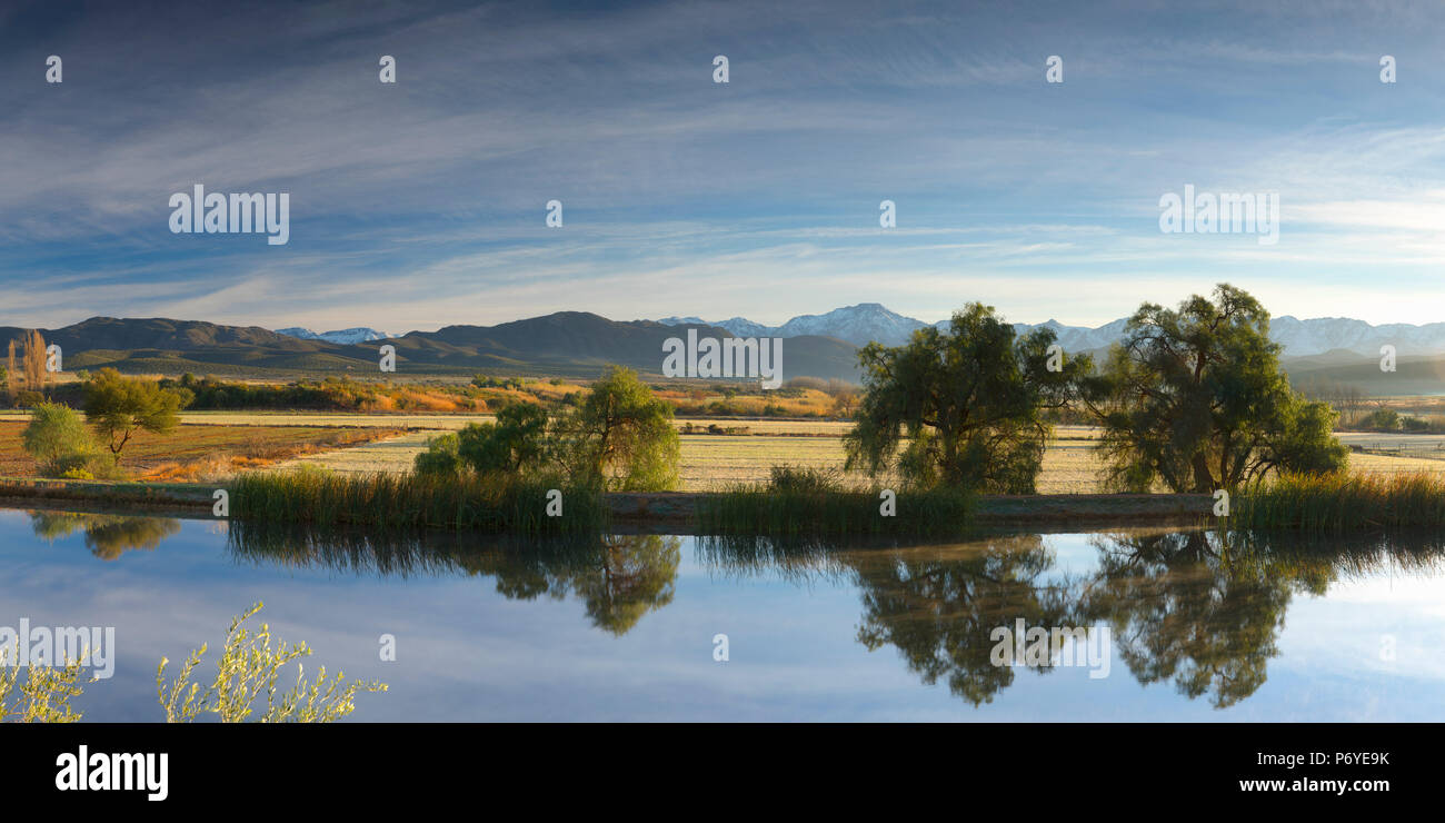 Blick auf die Swartberge, Oudtshoorn, Western Cape, Südafrika Stockfoto