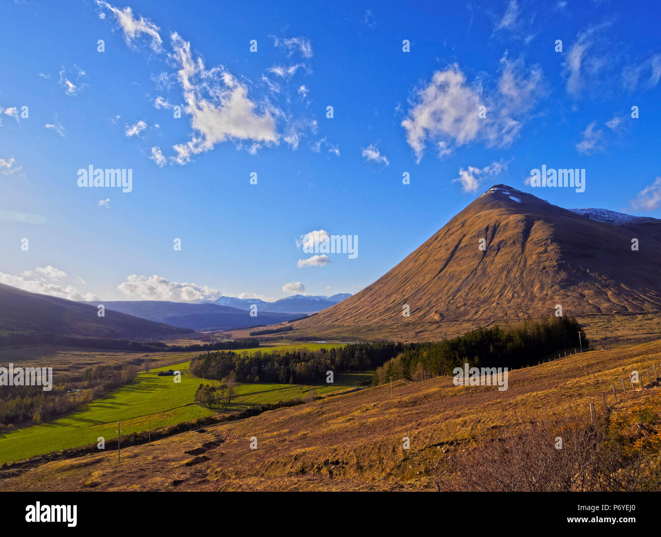 Großbritannien, Schottland, Highlands, Landschaft vom Zug von Glasgow nach Fort William. Stockfoto