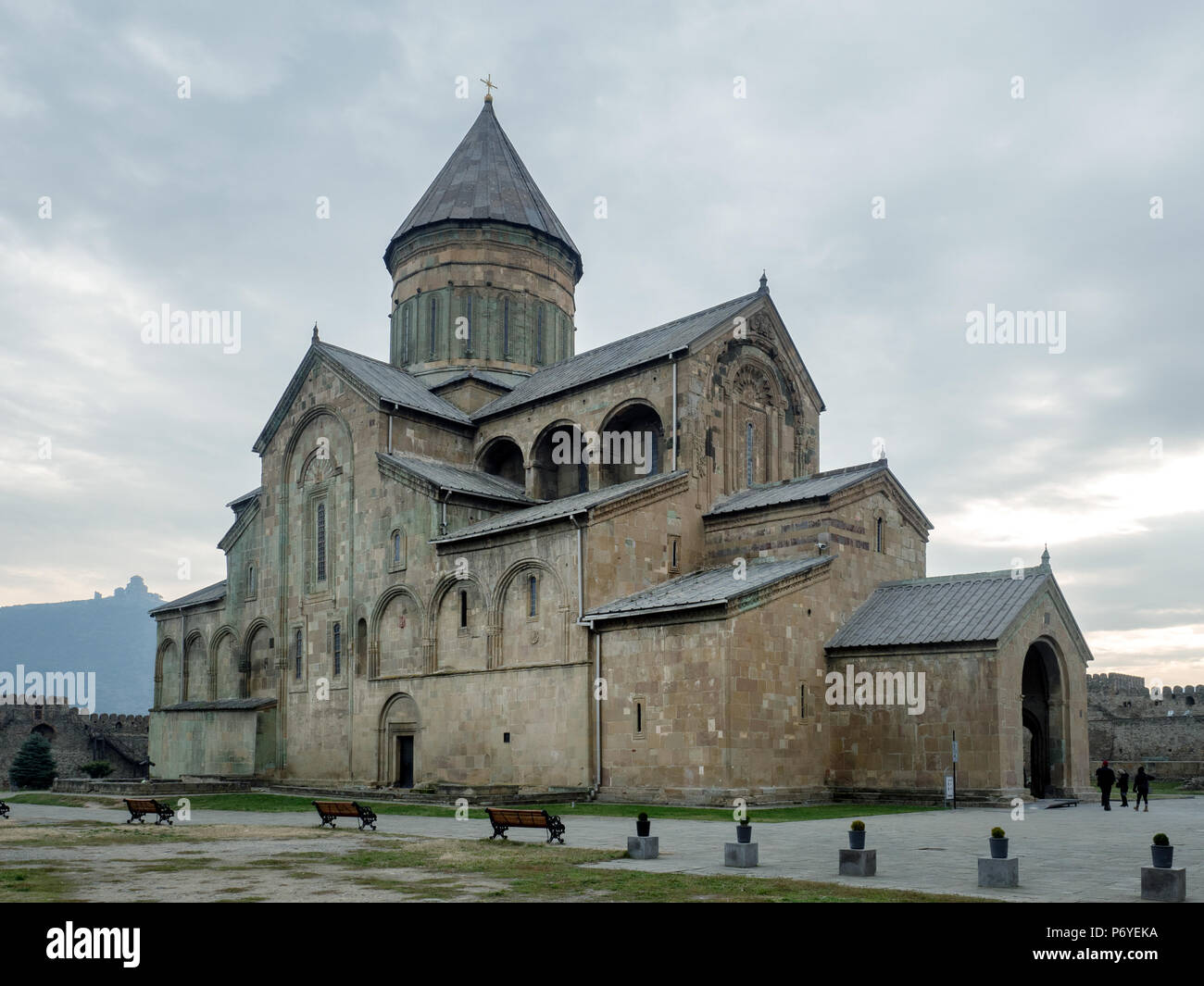 Svetitskhoveli orthodoxe Kathedrale n der historischen Stadt Mtskheta, Georgia. Stockfoto