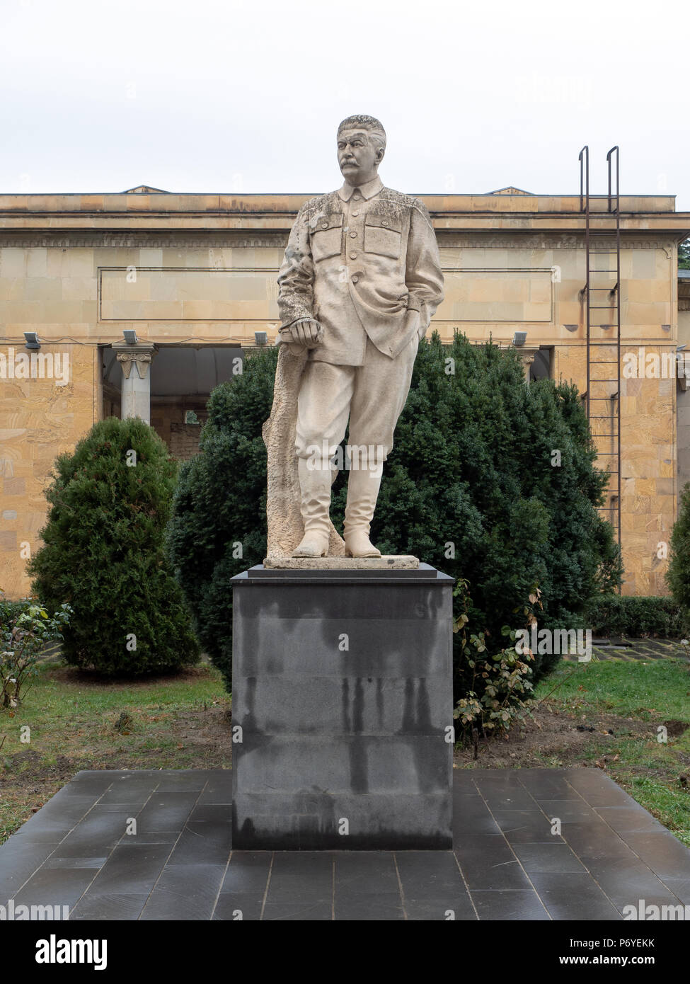 Gori, Georgien - Dezember 1, 2016: Statue des UDSSR-Führer Joseph Stalin in den Park rund um seine Heimat, neben lokalen Stalin Museum Stockfoto