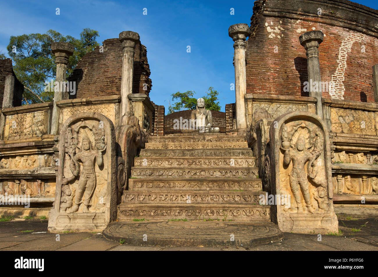 Vatadage, Viereck, Polonnaruwa (UNESCO-Weltkulturerbe), North Central Province, Sri Lanka Stockfoto