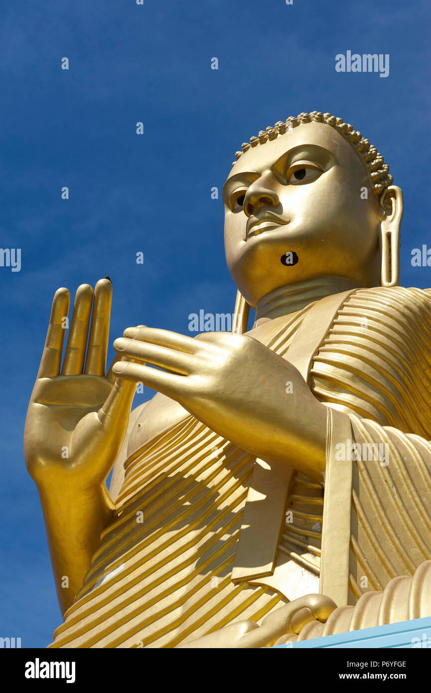 Goldene Tempel und goldenen Tempel Buddhistische Museum, Dambulla, North Central Province, Sri Lanka Stockfoto