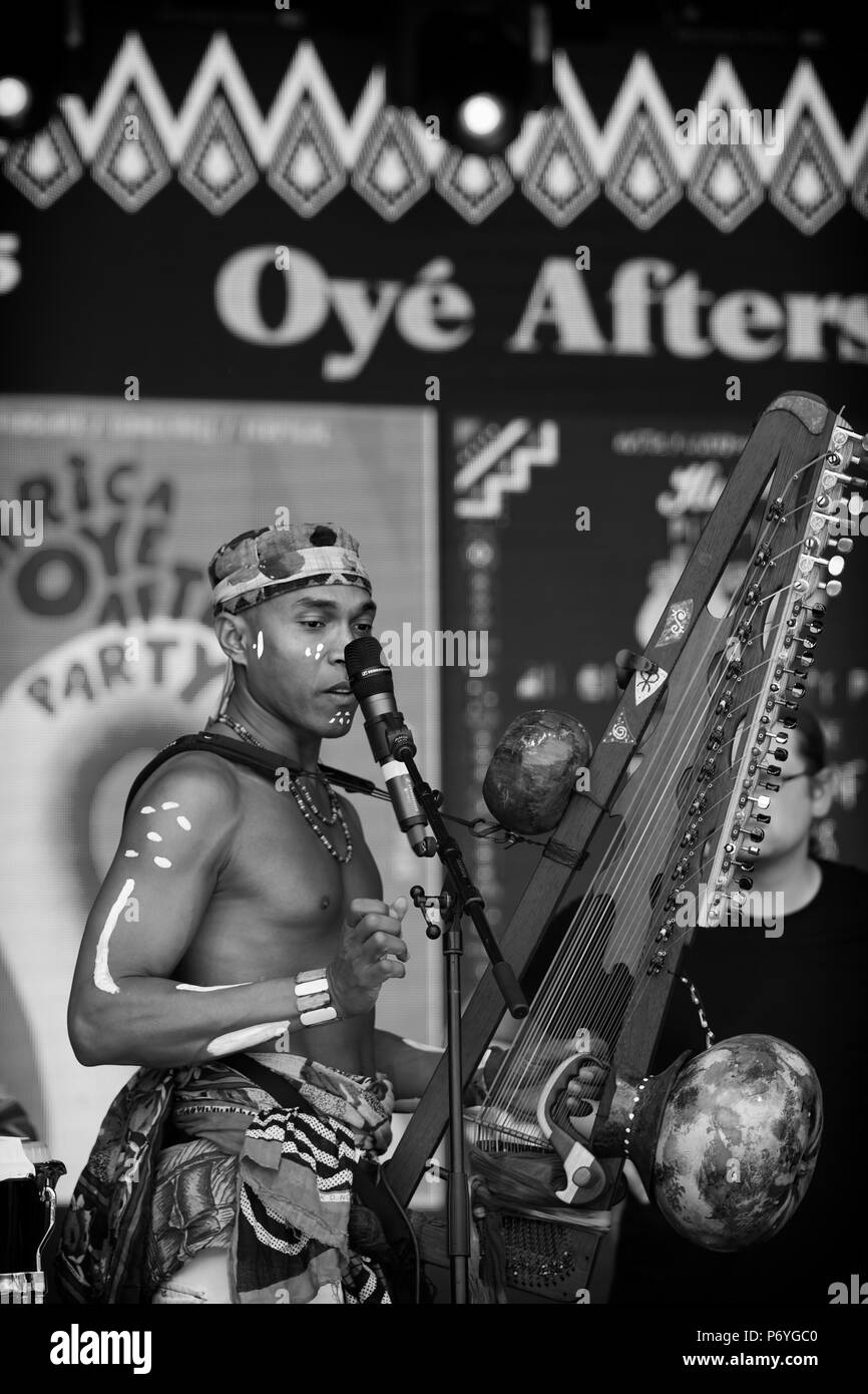 HAJAmadagascar & The Groovy People (Madagaskar) führen Sie auf der Bühne auf dem Africa Oye-Musik-Festival in Sefton Park Liverpool Stockfoto