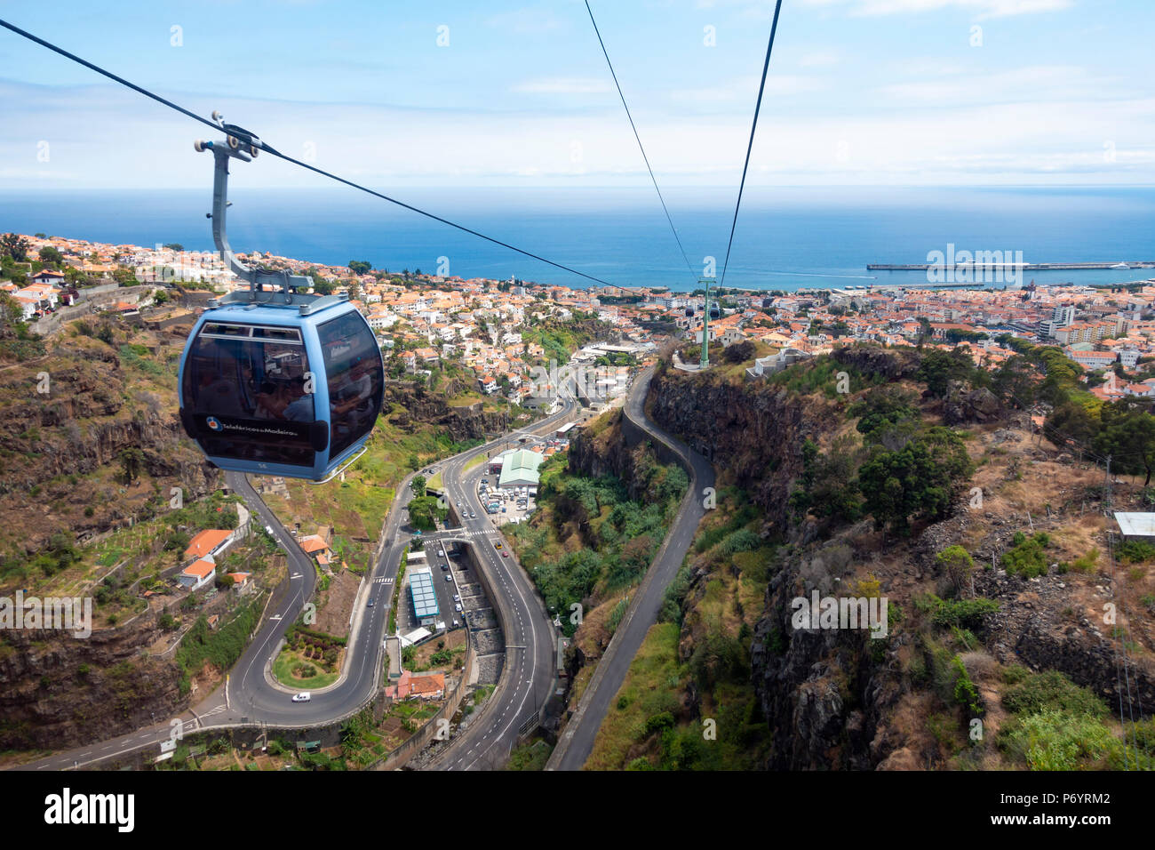 Blick von der Seilbahn Teleferico in Funchal auf Madeira Stockfoto