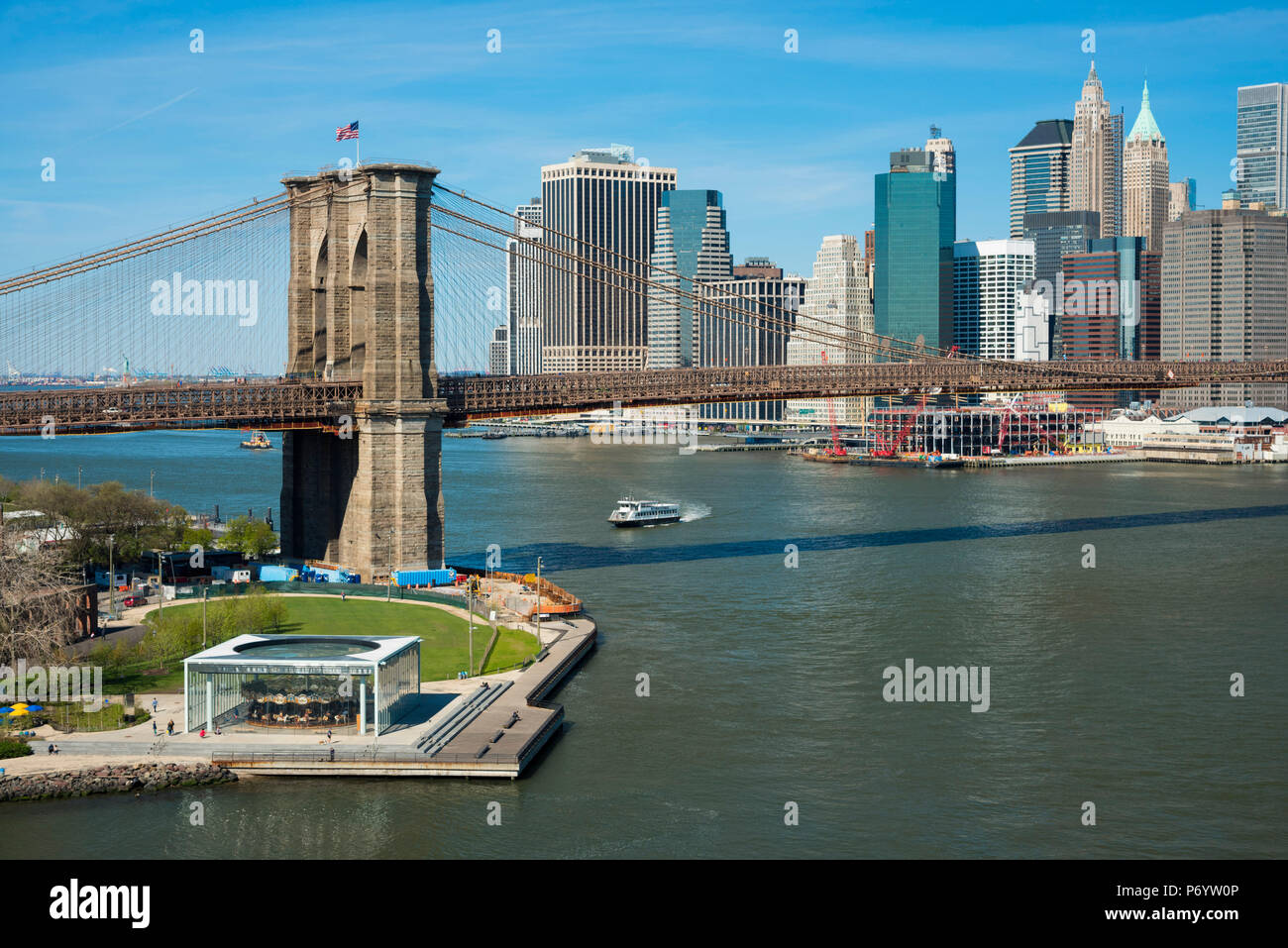 USA, New York, Brooklyn, Brooklyn Bridge und Lower Manhattan. Stockfoto