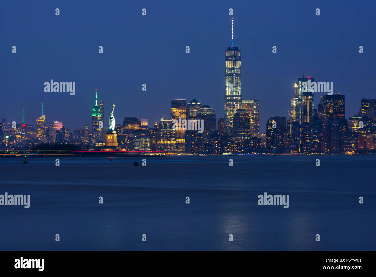 USA, New York, Manhattan, den Hafen von New York und die Freiheitsstatue lLberty Stockfoto