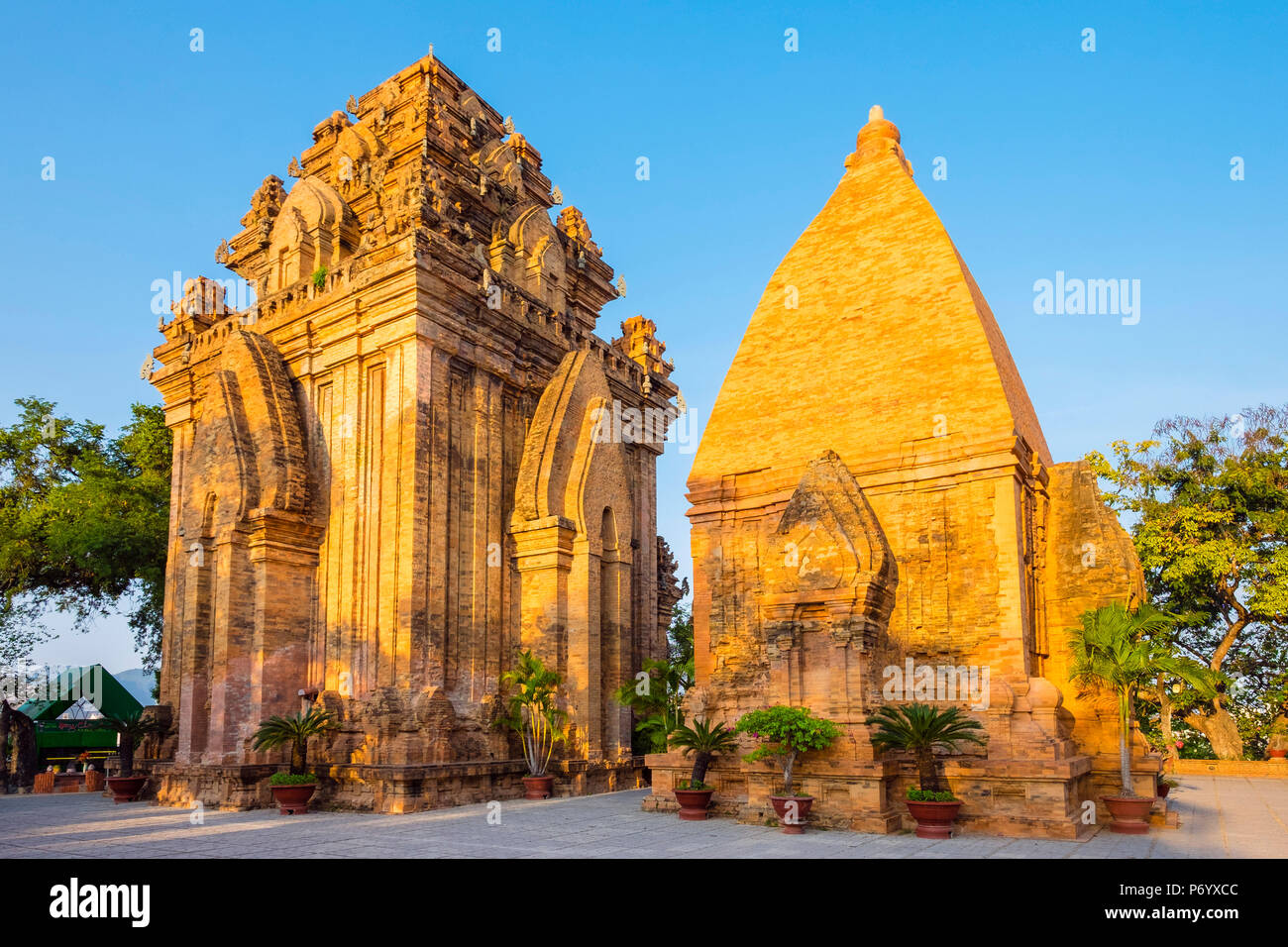 Po Nagar Tempel Cham Türme, Nha Trang, Khanh Hoa Provinz, Vietnam Stockfoto