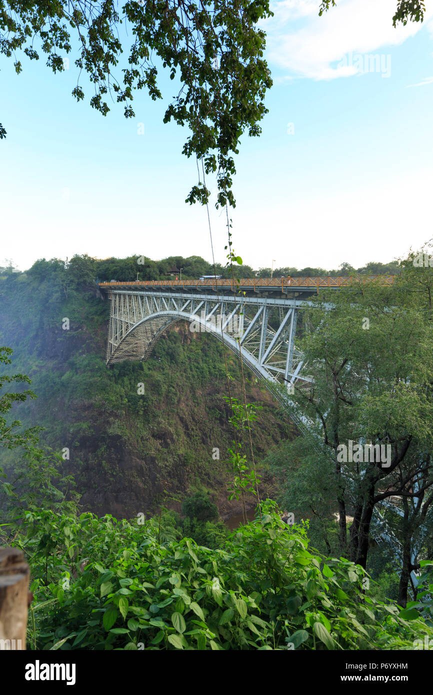 Simbabwe, Victoria Falls, Victoria Falls Bridge Sambia Verknüpfung mit Simbabwe über den Fluss Sambesi Stockfoto
