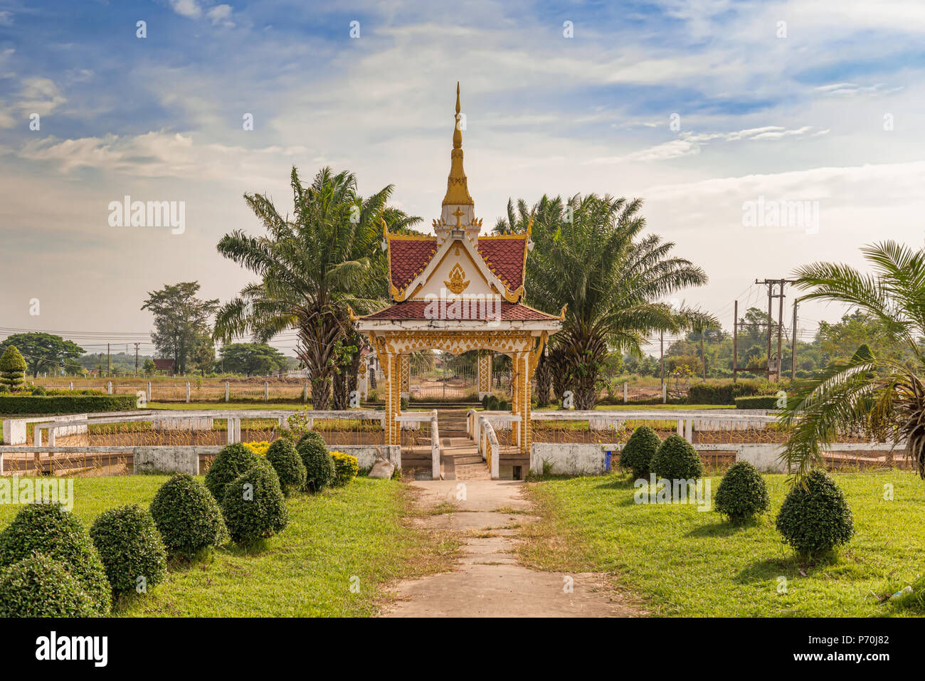 Outdoor struktur inThat Sikhottabong, auch bekannt als Sikhottabong Stupa ist ein buddhistischer Tempel in Thakhek, Khammouane Provinz, Laos. Stockfoto