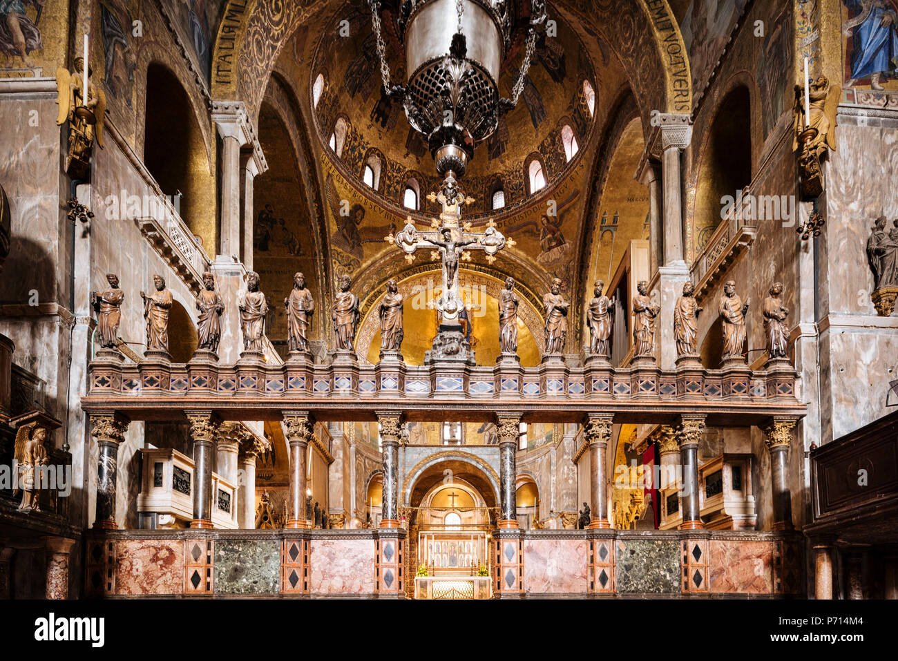 Innere der St. Mark's Kathedrale (Basilica di San Marco), Venedig, UNESCO-Weltkulturerbe, Provinz Veneto, Italien, Europa Stockfoto