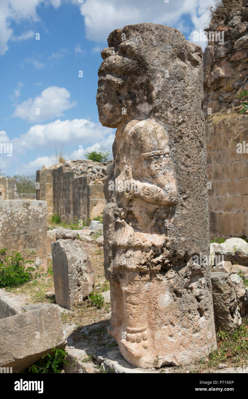 Maya Ruinen, der Palast, Statue, oxkintok Archäologische Zone, 300 bis 1050 AD, Yucatan, Mexiko, Nordamerika Stockfoto