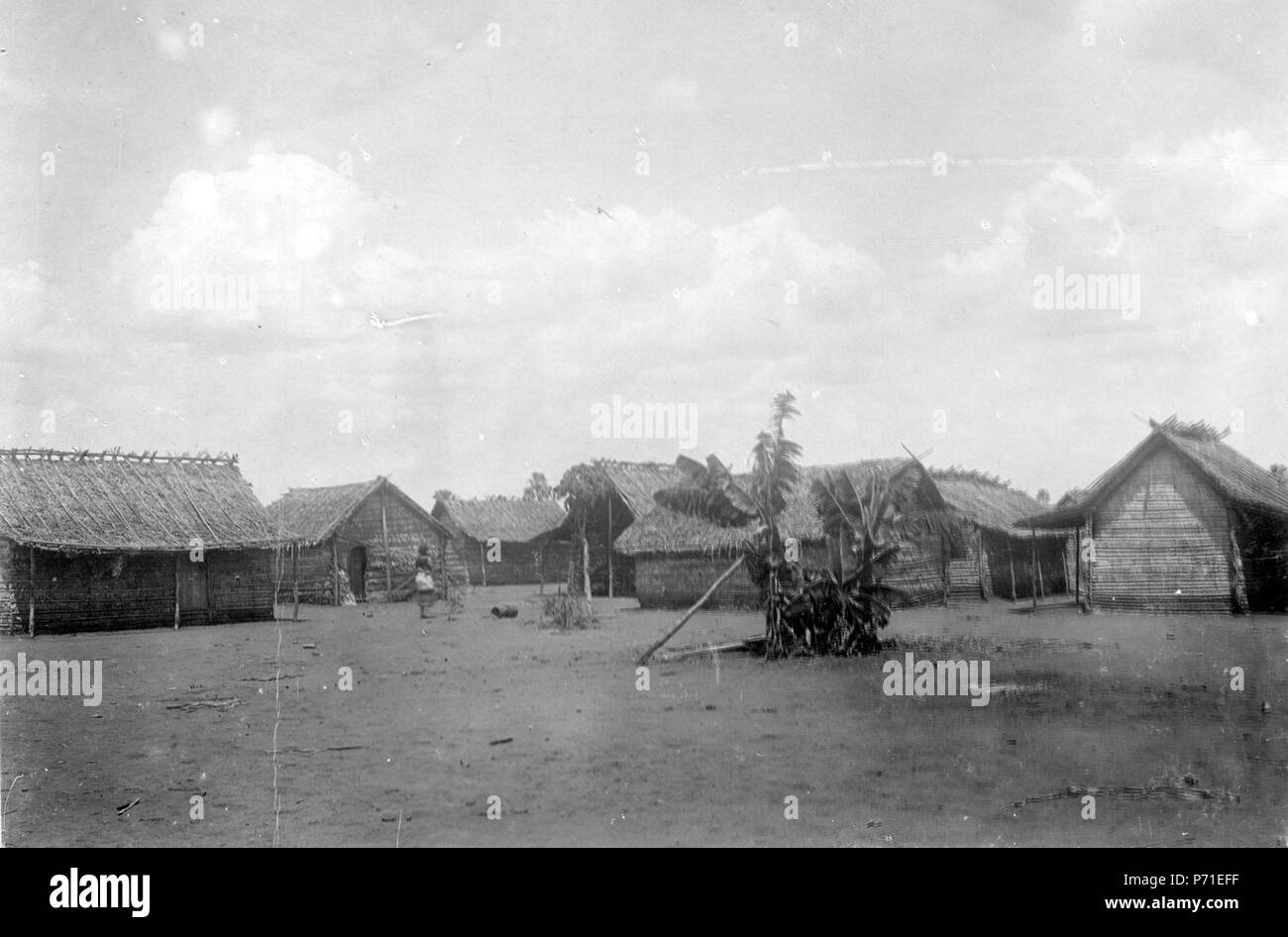 46 Parti av byn Betsina, söder om Kinkoy - Sjön, NV, Madagaskar. Kinkoy, Betsina - SMVK - 001744 Stockfoto