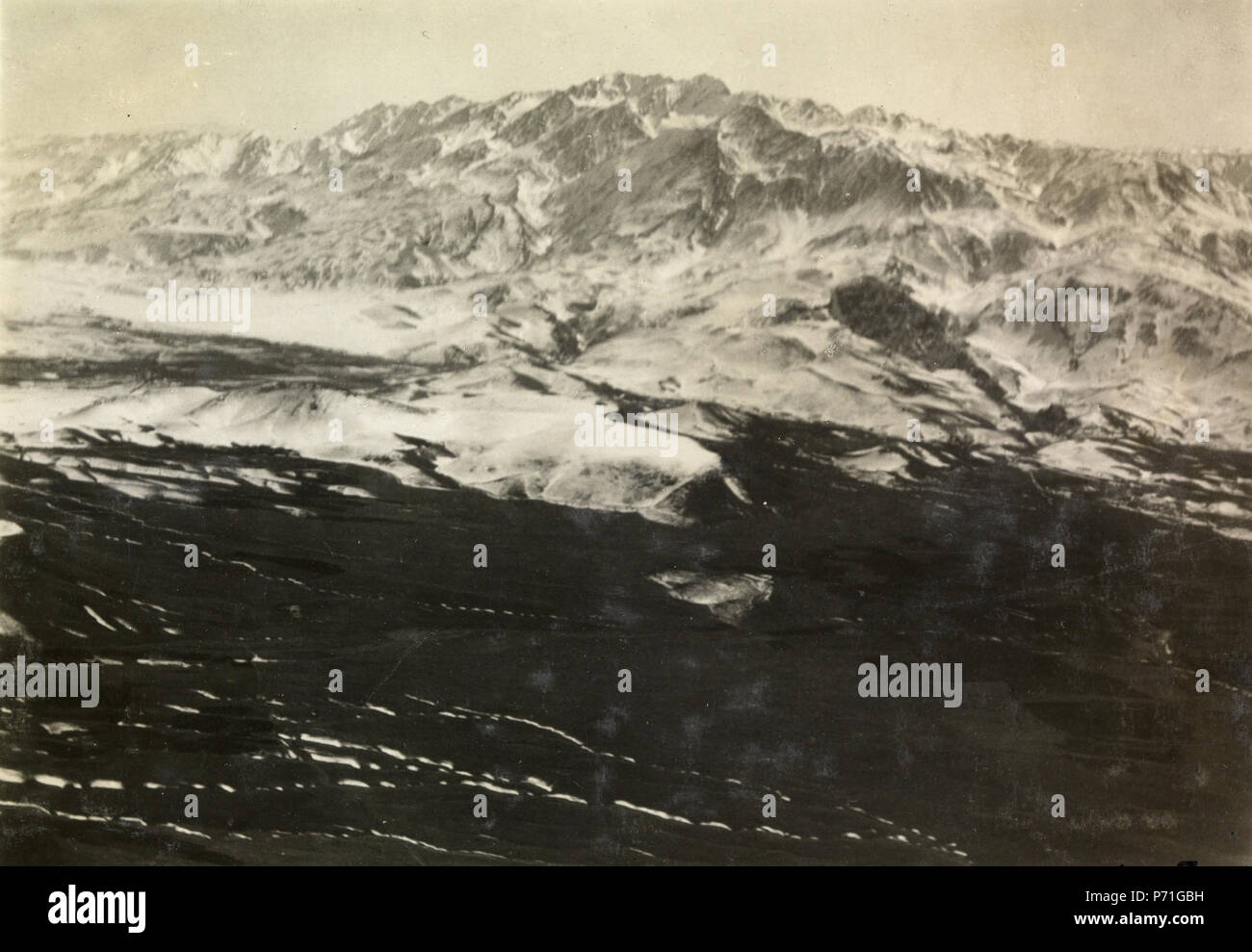 40 ETH-BIB-- Kehris - Kohrudgebirge von Norden aus 2600 m Höhe-Persienflug 1924-1925 LBS-MH 02-02 -0145-AL-FL Stockfoto