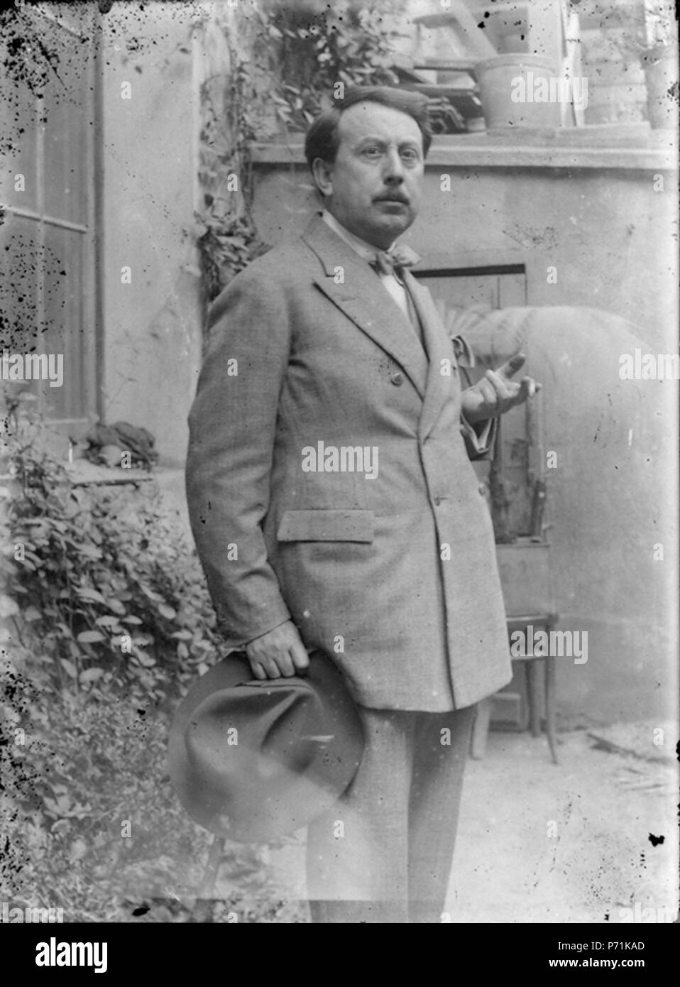 Englisch: Còpia digitale del negatiu Original de vidre Llegat Dolors Moros, 2010 Museu d'Art Jaume Morera, Lleida. 3239. 30. November 1899 8 Baldomer Gili Roig. Autoretrat C. 1924 - 8620509727 Stockfoto