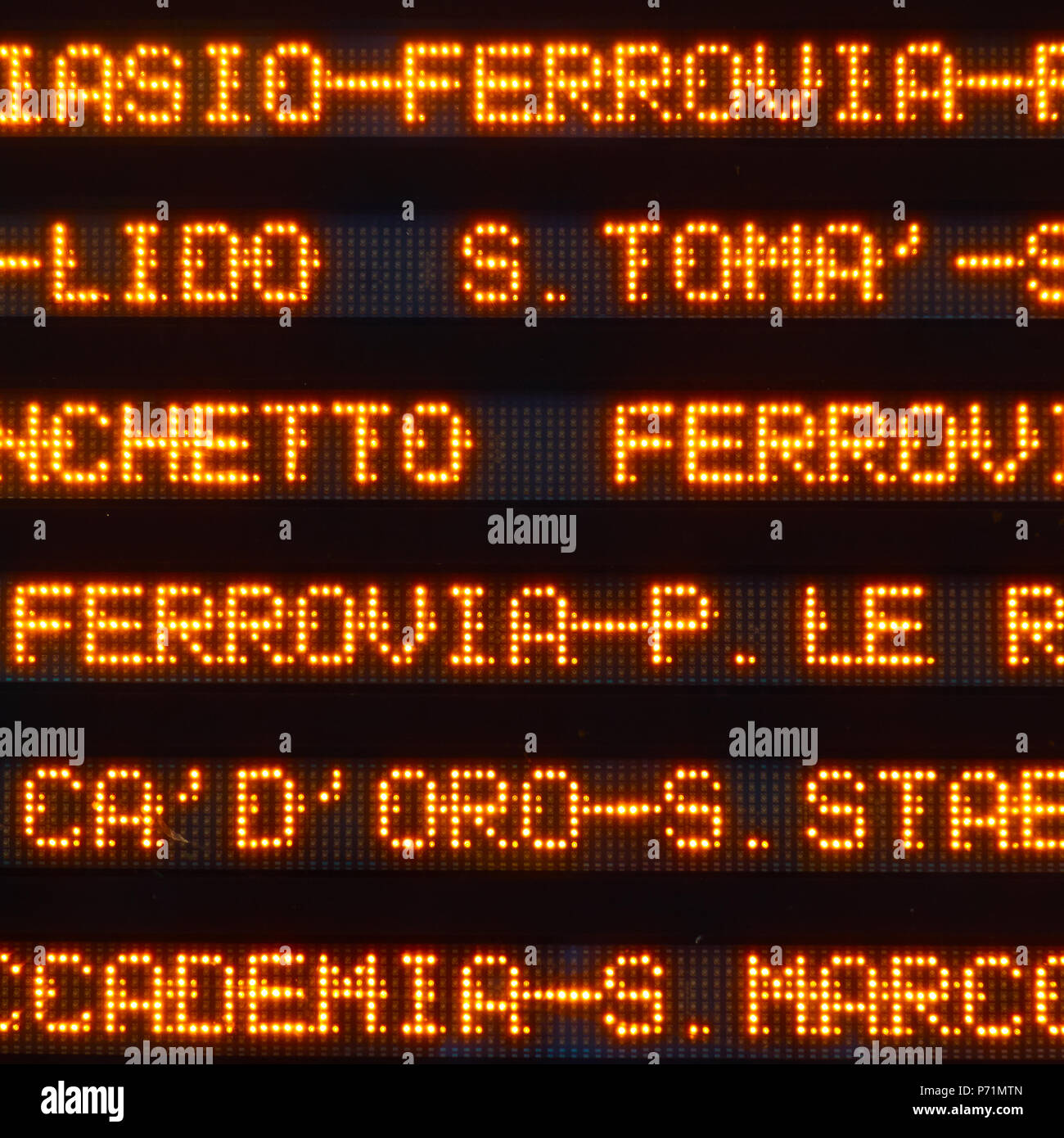 Vaporetto Information Board - Zeitplan für die wasserbusse in Venedig Stockfoto