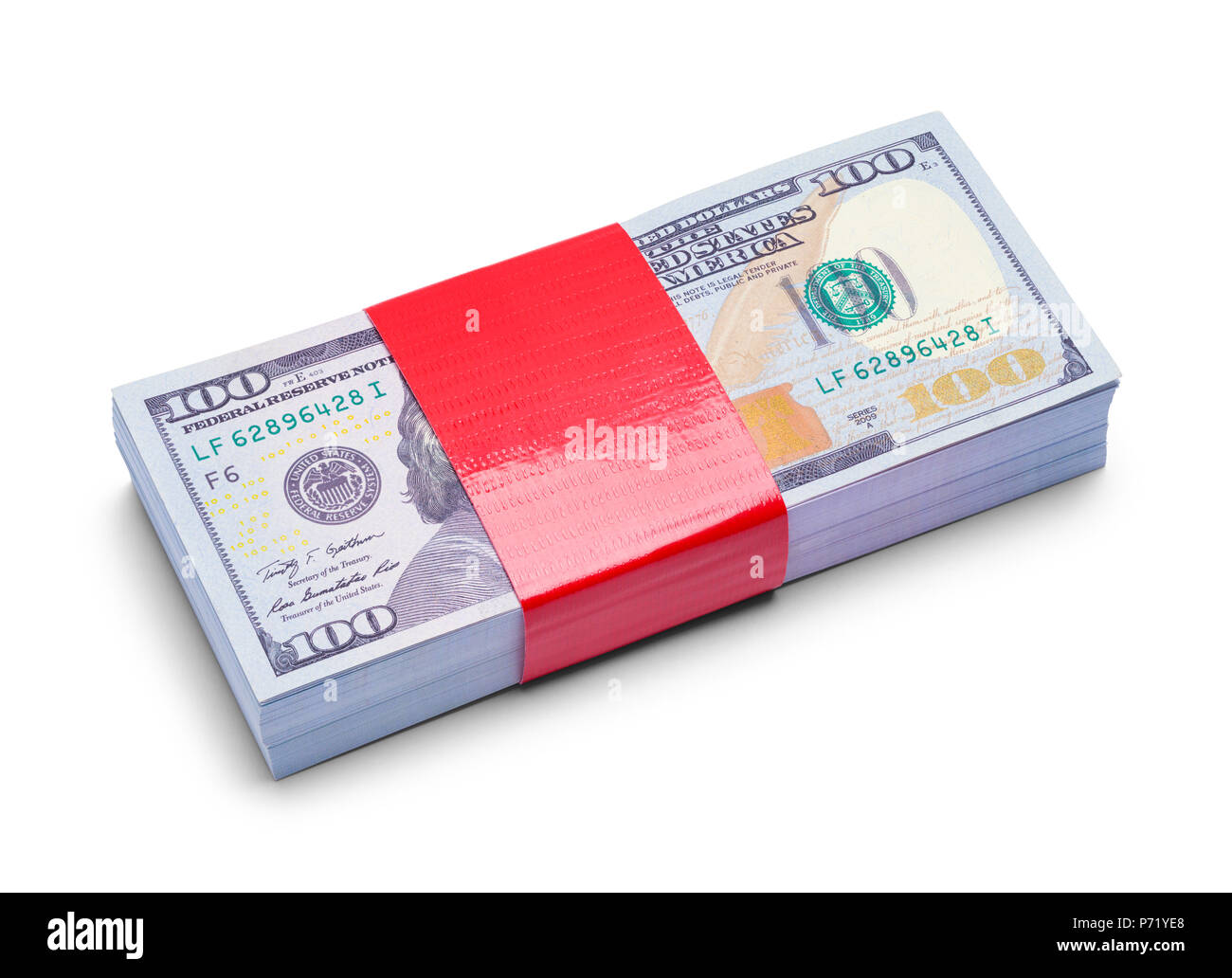 Stapel von einhundert Dollar mit rotem Klebeband isoliert auf weißem Hintergrund. Stockfoto