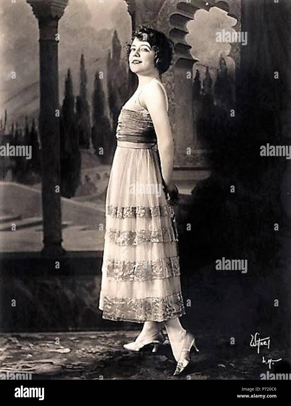 Gnade Valentine. 1920 s 34 Gnade Valentine W2 Stockfoto