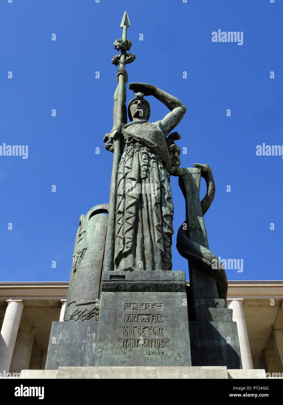 . Français: Monument La France. Englisch: Antoine Bourdelle, Ca. 1922, Monument, La France, bronze, Hohwiller Gründer, H., 9 Meter, 18. Juni 1948 errichtet, Esplanade des Musée d'Art moderne de la Ville de Paris, Palais de Tokyo, Paris. ca. 1922 10 Antoine Bourdelle, Ca. 1922, Monument, La France, H. 9m, bronze, Hohwiller Gründer, 18. Juni 1948, Palais de Tokyo, Paris errichtet. Stockfoto