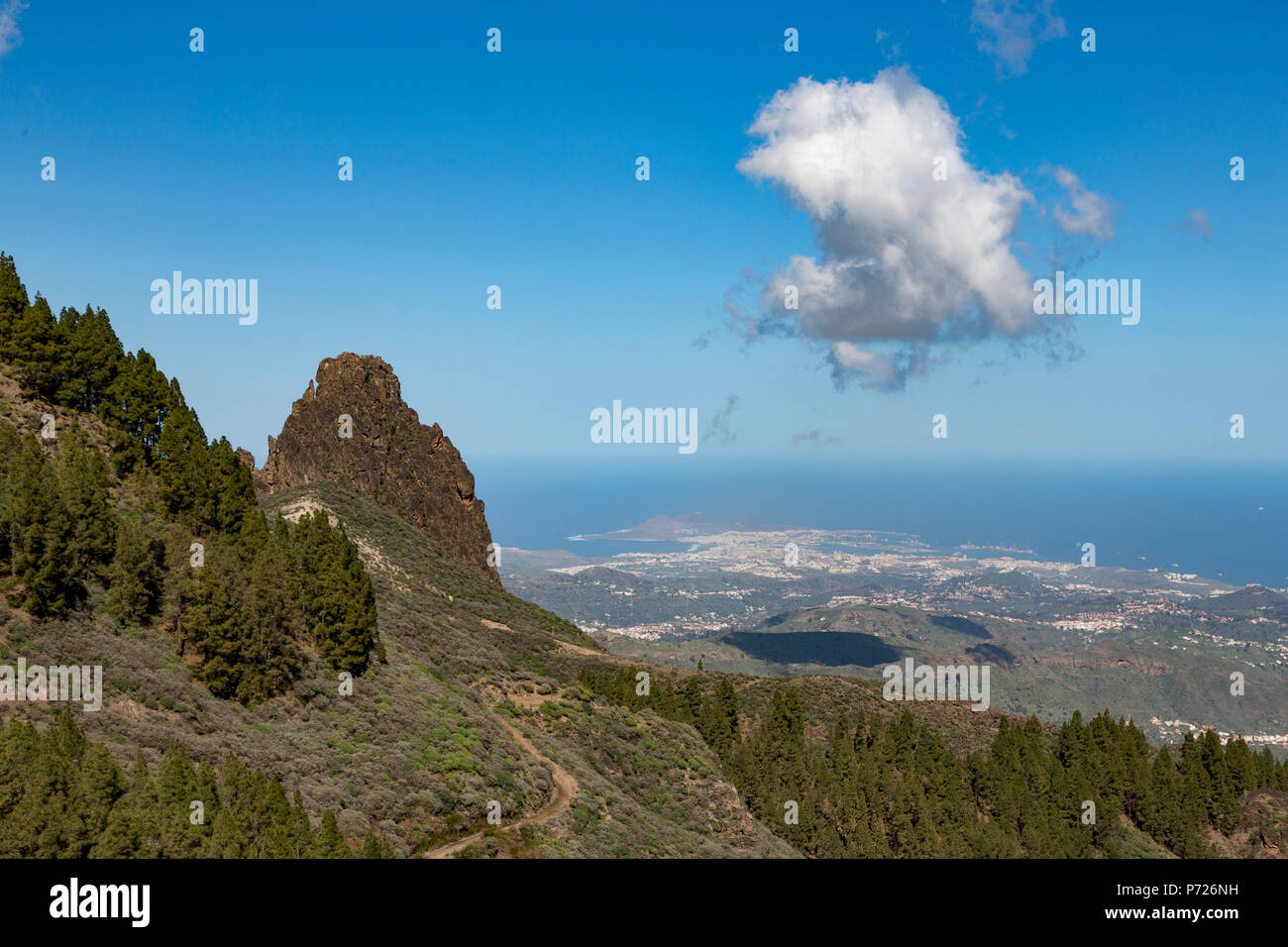 Hohe Aussicht auf Las Palmas de Canaria ab in der Nähe von Pico de las Nieves, Gran Canaria, Kanarische Inseln, Spanien, Atlantik, Europa Stockfoto