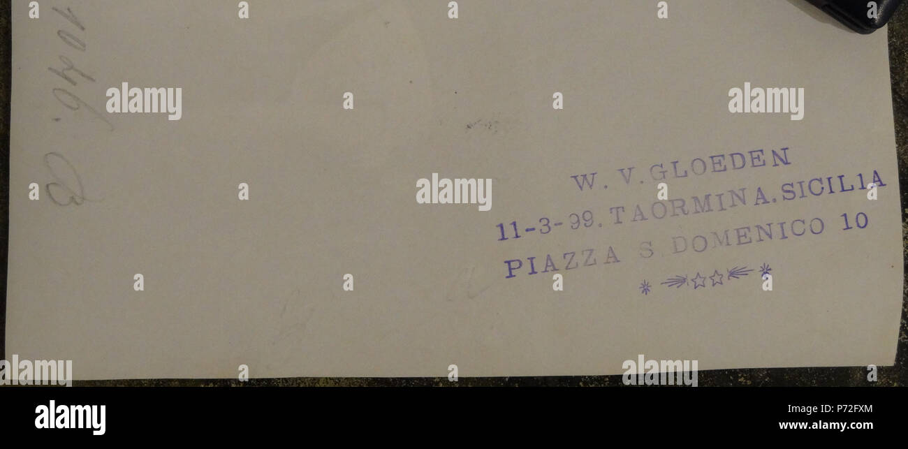 Italiano: Wilhelm von Gloeden (1856-1931), Retro della Foto numero 1046 B. Con indicazione del Deposito legale o della Data di Stampa: "11-3-1899'. Già nella collezione Texbraun, cortesia della Galerie David Guiraud, Paris. Englisch: Wilhelm von Gloeden (1856-1931), rückwärts von Bild Nummer 1046 B., die früher in der Texbraun Collection, Courtesy Galerie David Guiraud, Paris. . 1895/1900 Ca. 129 Gloeden, Wilhelm von (1856-1931) - n. 1046 verso - Indianerin - 11-3-1899-ex Texbraun Sammlung, Galerie David Guiraud, Paris Stockfoto