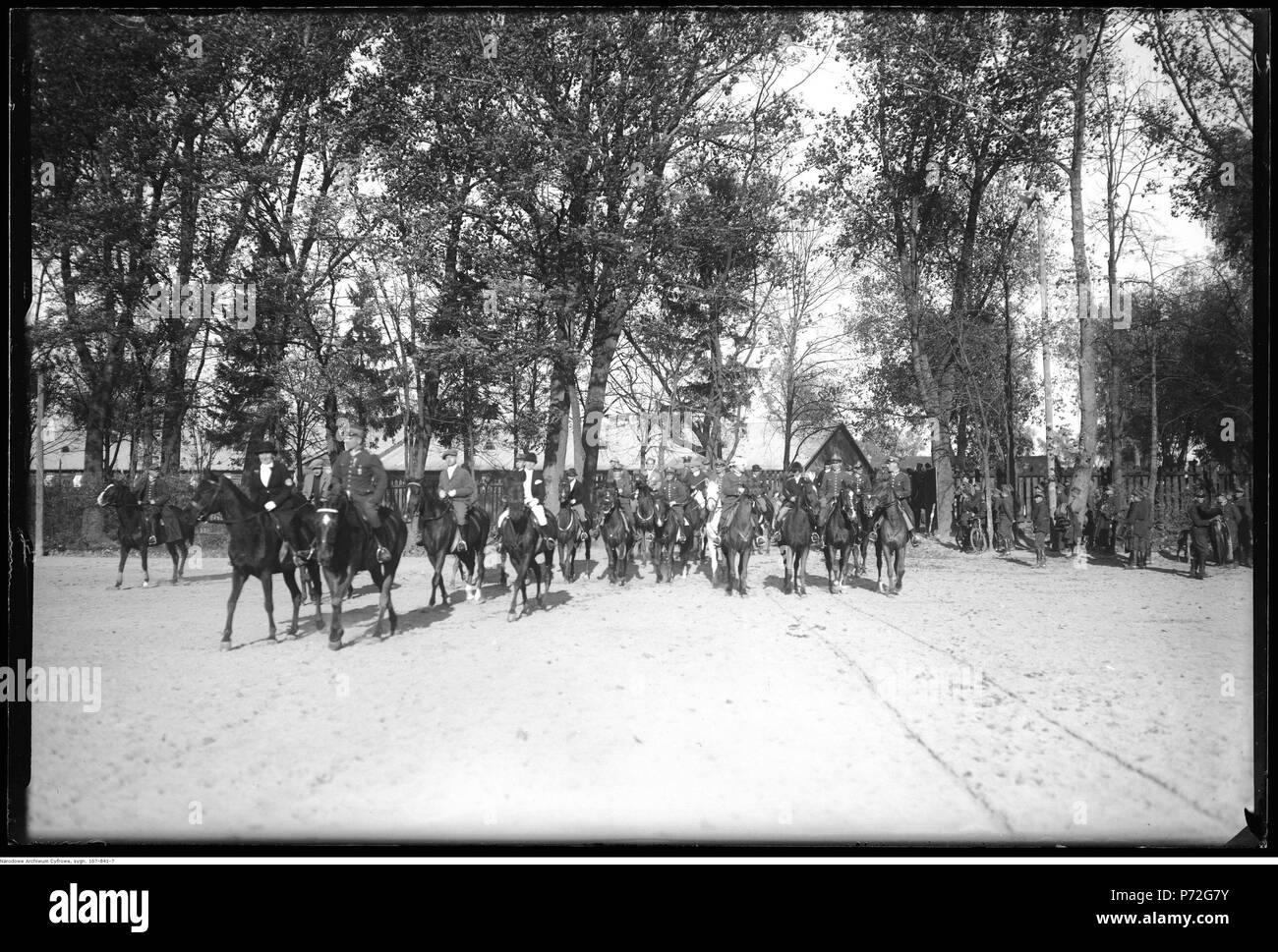57 Narcyz Witczak-Witaczy ński-Bieg oficerski Św. Huberta z udziałem oficerów 1 Pułku Konnych Strzelców (107-841-7) Stockfoto