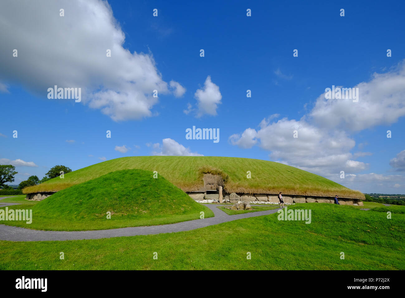 Knowth, eine neolithische Passage Grave, antiken Monument, UNESCO der Bru Na Boinne, Drogheda, County Louth, Leinster, Republik von Irland Stockfoto