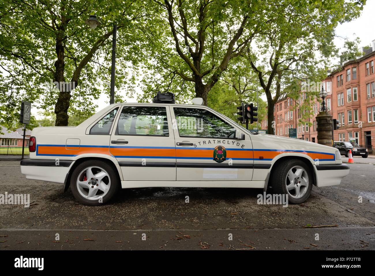 Ein ex Strathclyde, Volvo, Polizei Auto bei einer Veranstaltung statt am Kelvin Weg, Glasgow, Schottland, Großbritannien Stockfoto