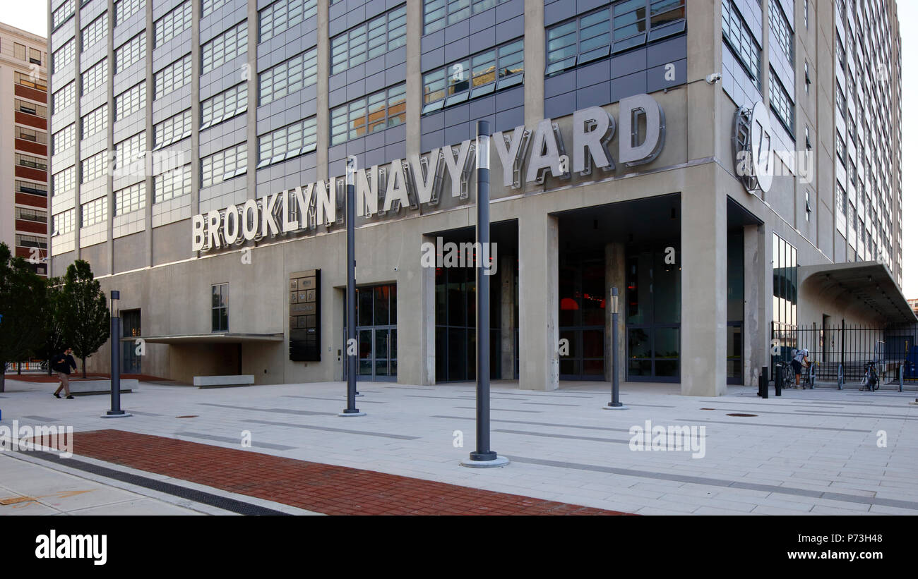 Brooklyn Navy Yard Gebäude 77, 63 Flushing Ave, Brooklyn, NY Stockfoto