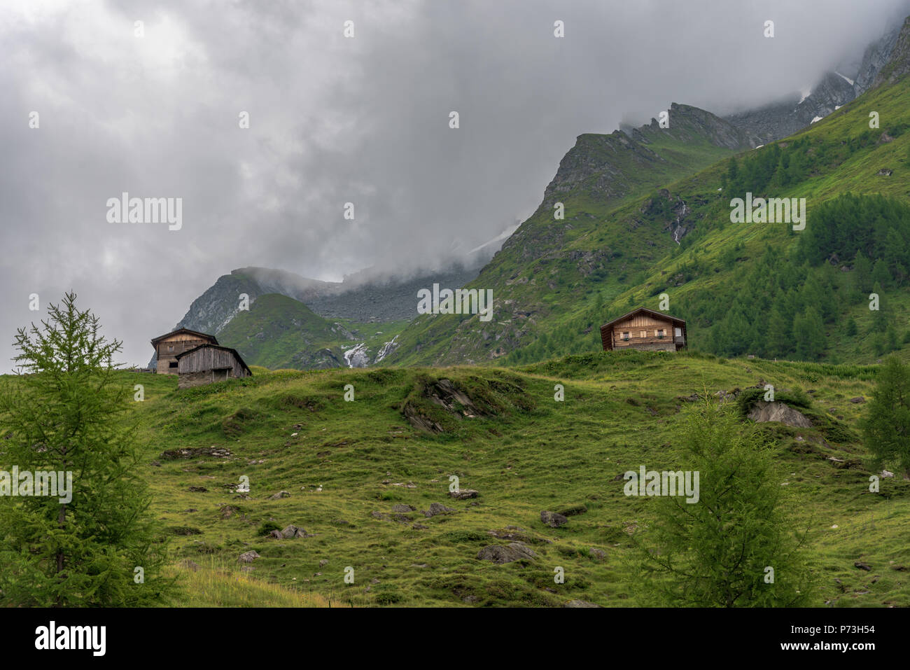 Schloss von Taufers und Val Aurina Stockfoto