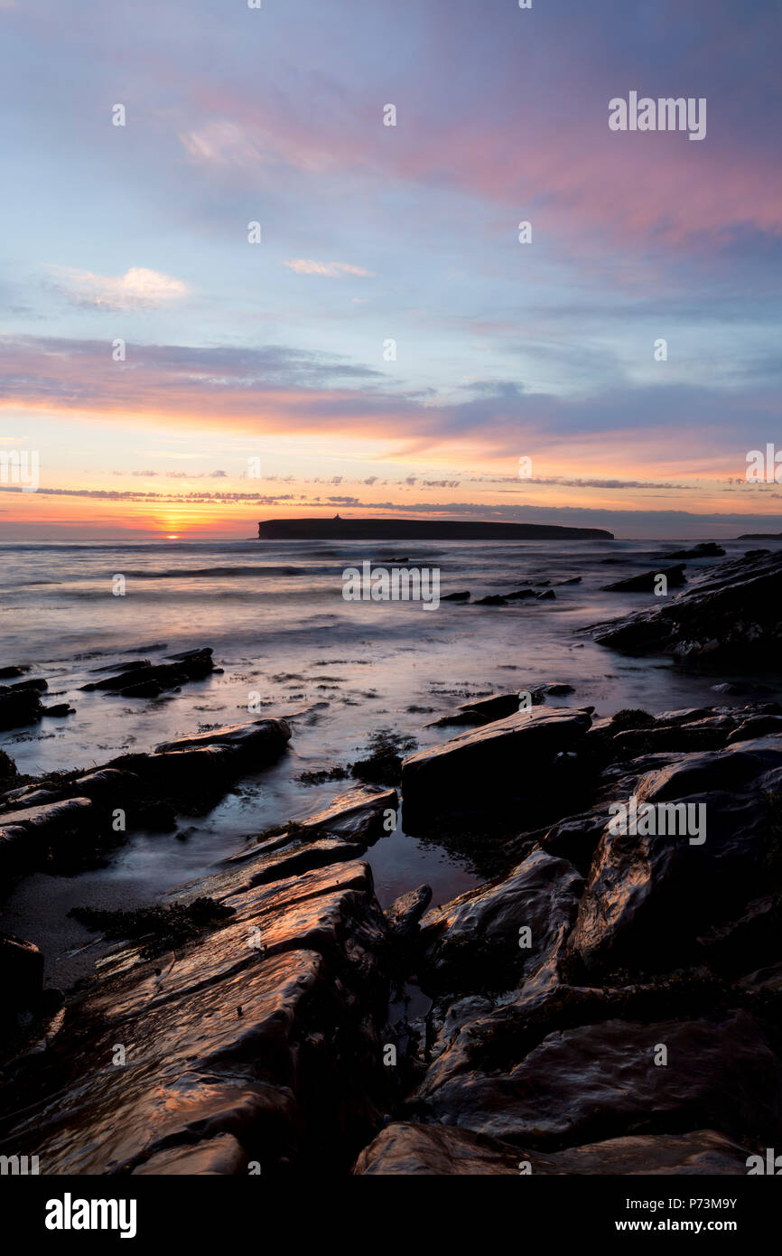 Sommer Sonnenuntergang am Birsay, Orkney Stockfoto
