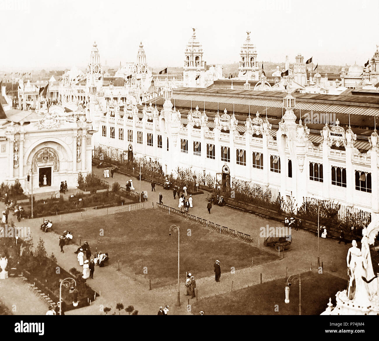 Palast der französischen Industrie, der französisch-britischen Ausstellung in der Weißen Stadt, London, 1908 Stockfoto