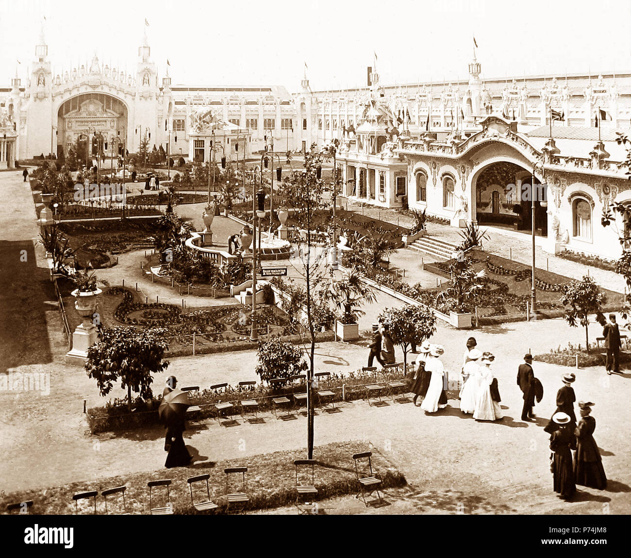 Der Palast der britischen Industrie, der französisch-britischen Ausstellung in der Weißen Stadt, London, 1908 Stockfoto