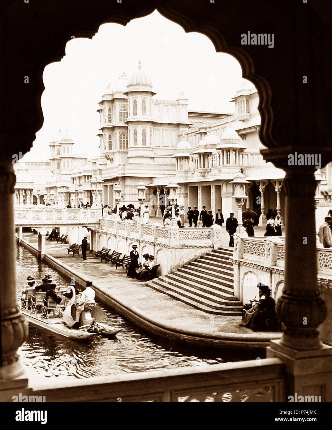 Der See, der französisch-britischen Ausstellung in der Weißen Stadt, London, 1908 Stockfoto