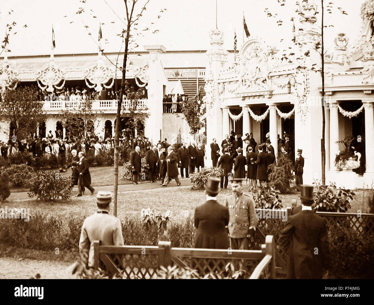 König Edward und Präsident fallieres an der französisch-britischen Ausstellung in der Weißen Stadt, London, 1908 Stockfoto