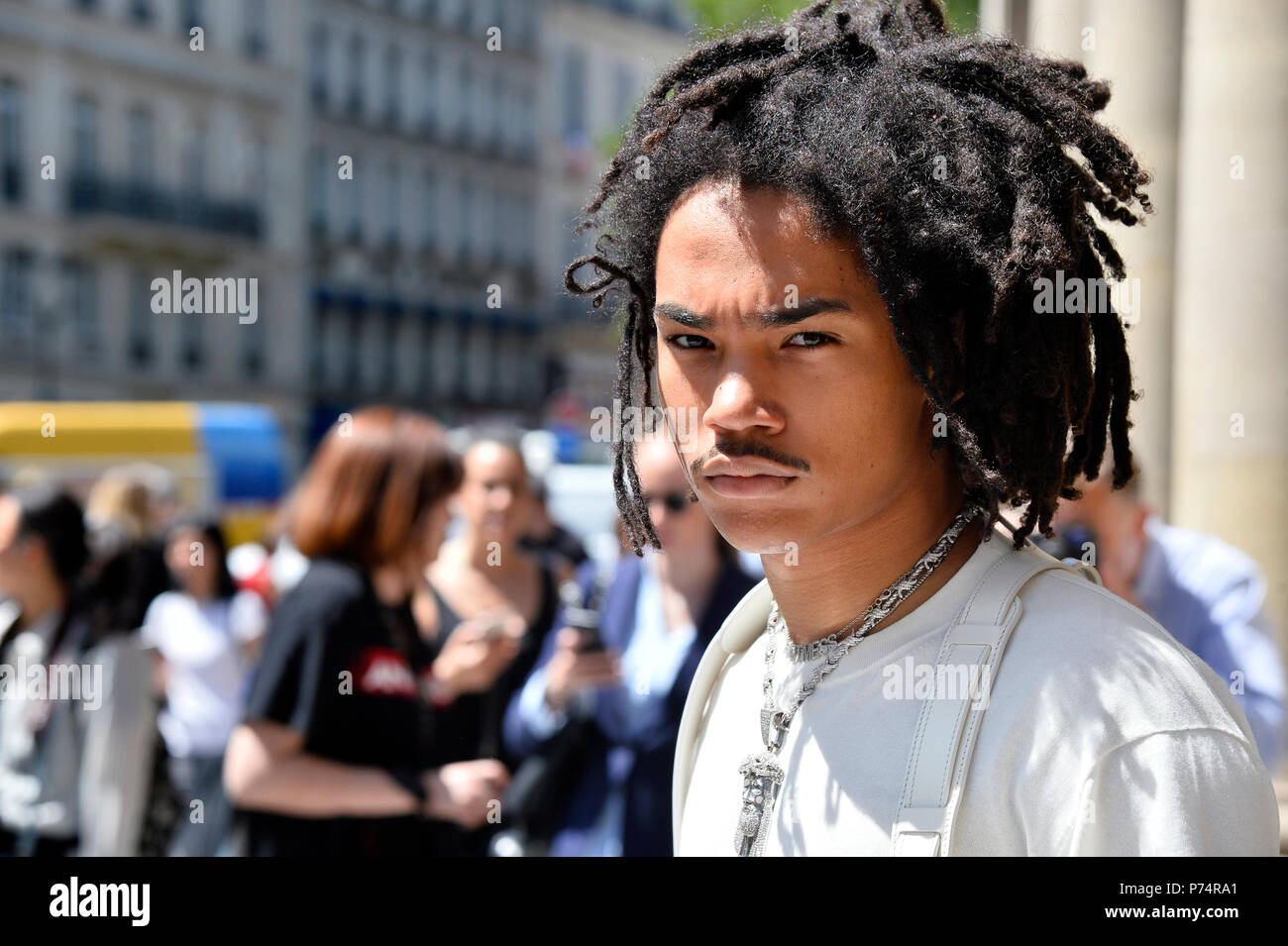 Luka Sabbat bei Louis Vuitton - Paris Fashion Week Männer Frühling Sommer 2019 - Palais Royal - Paris - Frankreich Stockfoto