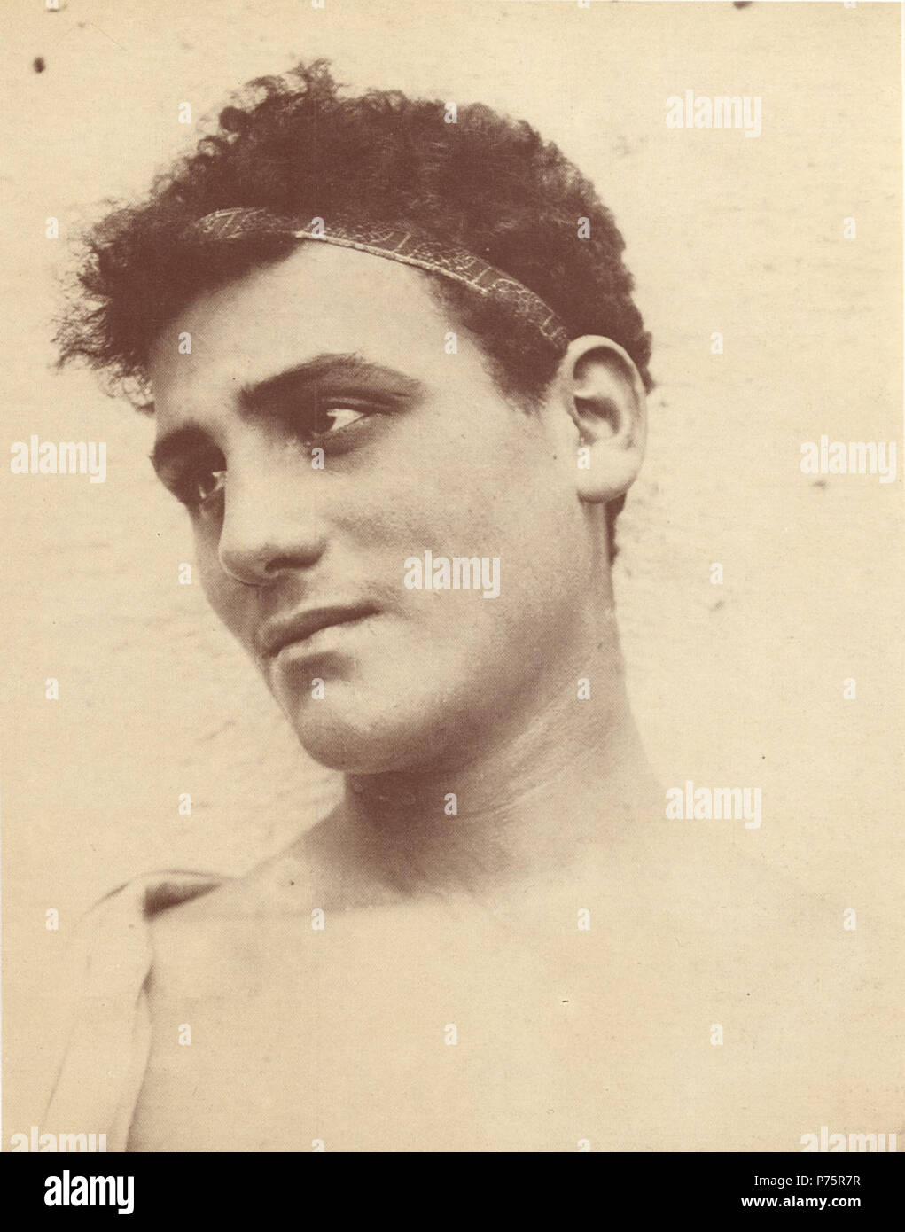 Italiano Wilhelm von Gloeden (18561931). Ritratto di Giovane. Numero