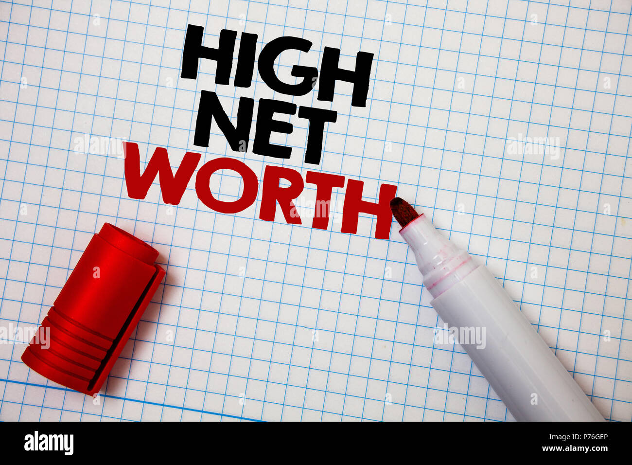 Schreiben Hinweis Übersicht High Net Worth. Business foto Präsentation in hochwertiger etwas teure A-Klasse Firma Graph Papier grau wichtig aber Stockfoto