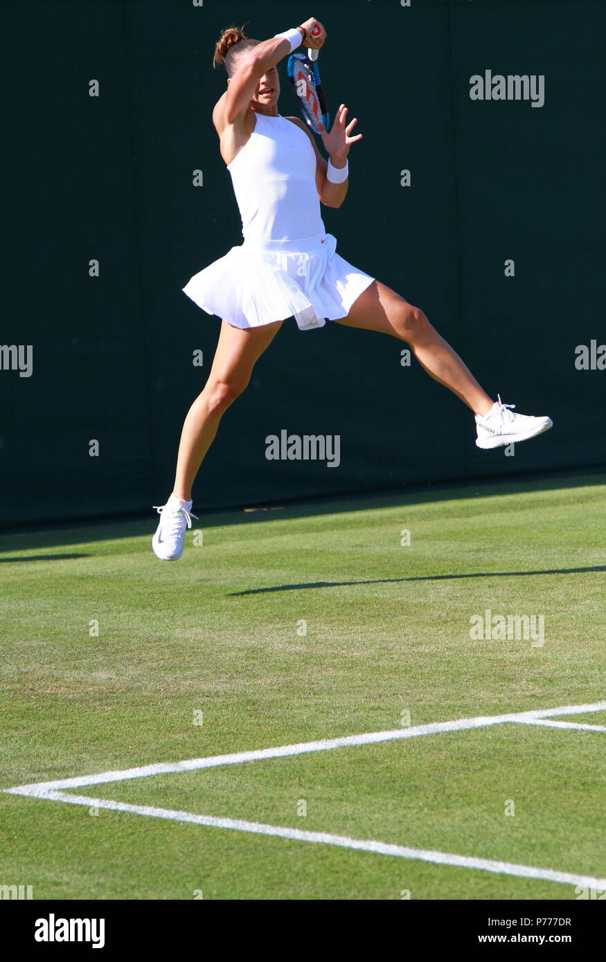 Maria Sakkari konkurrieren in der 1. Runde bei den All England Tennis Club Wimbledon Championships 2018. Stockfoto