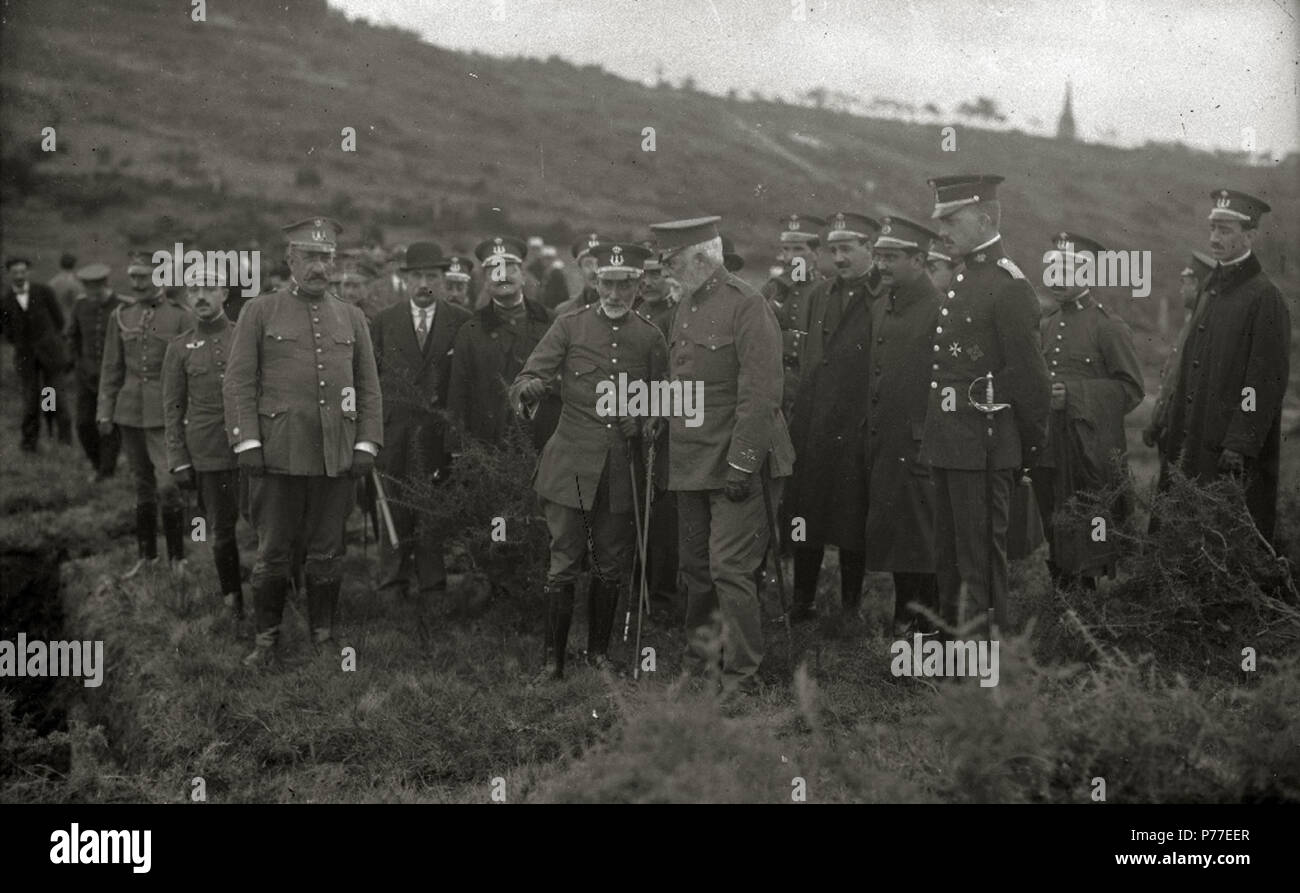 Español: Título original: Maniobras militares en El Campo (1/8) Lokalisation: Guipúzcoa. 1916 45 Maniobras militares en El Campo (1 de 8) - Fondo Car-Kutxa Fototeka Stockfoto