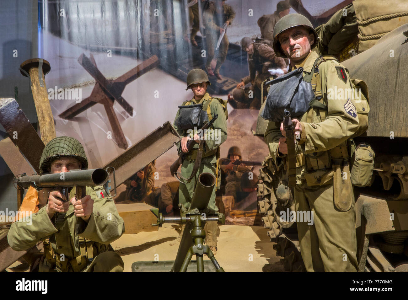 Diorama zeigt WW2 US-Soldaten auf Omaha Beach kämpfen in der Overlord Museum über den Zweiten Weltkrieg D-Day, Colleville-sur-Mer, Normandie, Frankreich Stockfoto