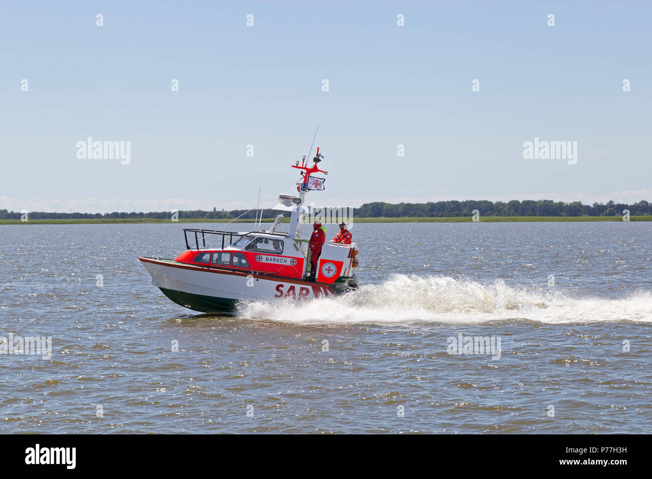 SAR-Boot in der Nähe von Wustrow, Fischland, Mecklenburg-Vorpommern, Deutschland Stockfoto
