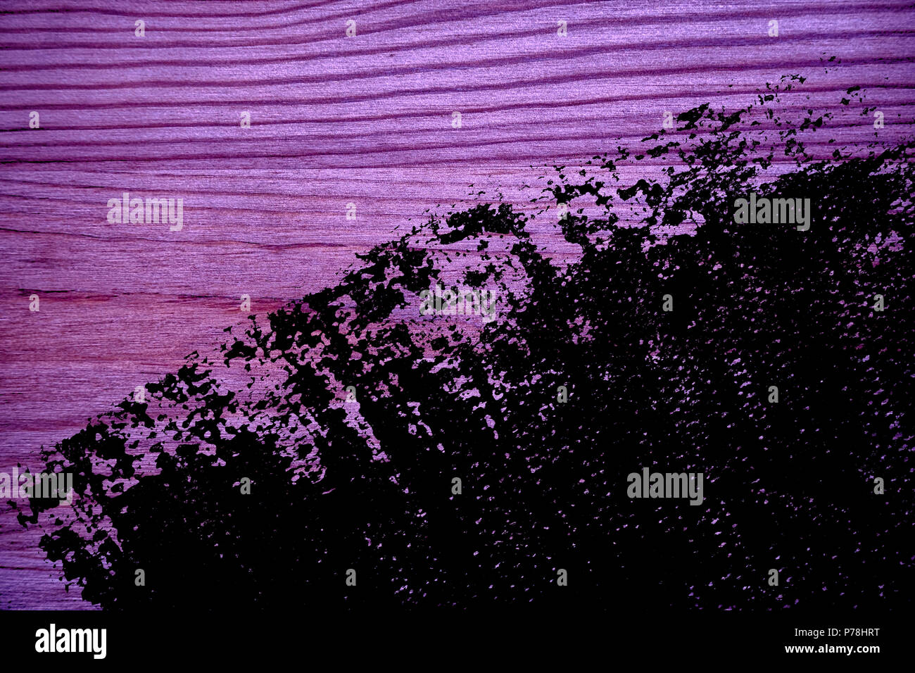 Grunge Ultra Violett Holz- Textur, Schneidebrett Oberfläche für Designelemente. Stockfoto