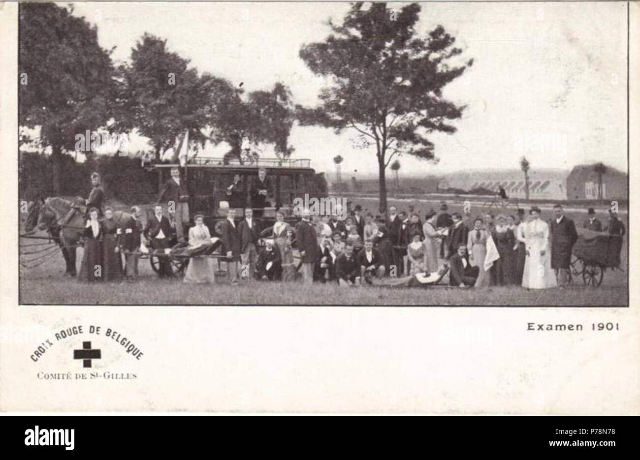 Français: Krankenwagen hippomobile Après l'examen Croix-Rouge de Bruxelles St Gilles en 1901. 12 August 2013, 23:04:35 3 Krankenwagen Croix-Rouge St Gilles 1901 Stockfoto