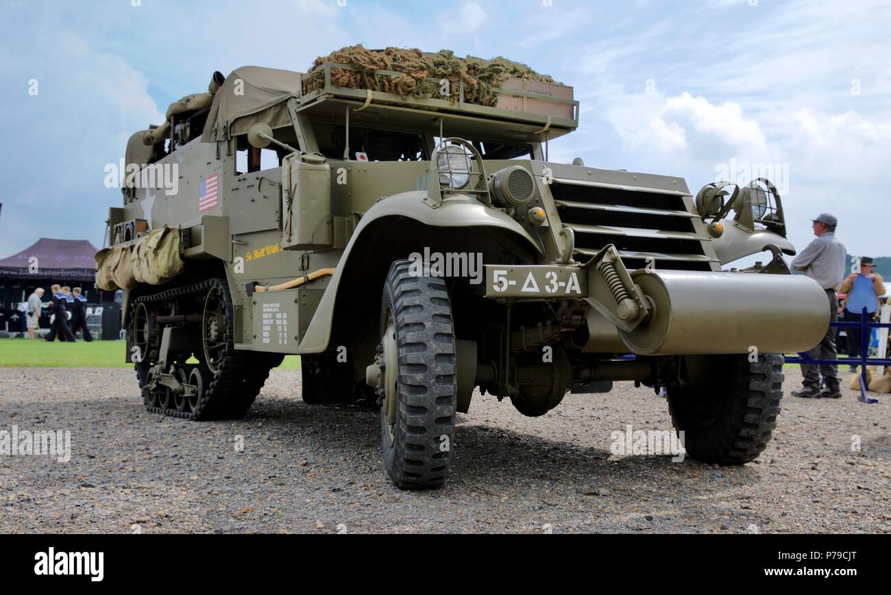 1940er Jahre amerikanische Gepanzerte Mannschaftswagen M3 Half-track am Shuttleworth Military Pageant am 1. Juli 2018 Stockfoto